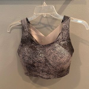 Lululemon bra 34DD